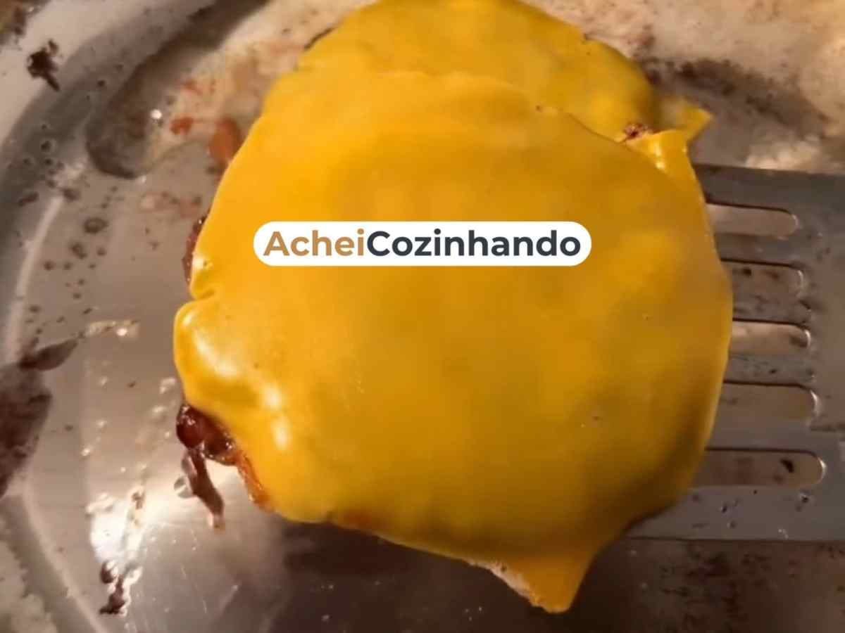 Hambúrguer Fit Sem Pão Vegano: A técnica para um burger de plantas suculento e sem mistério! hamburguer com queijo